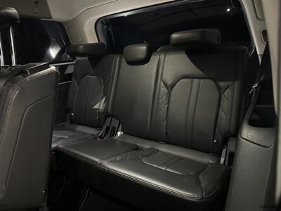 2018 Ford Expedition Platinum   - Photo 9 - Mesa, AZ 85201