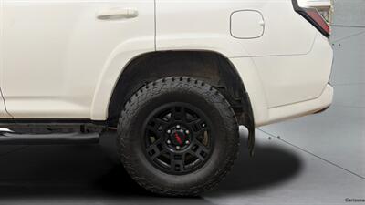 2019 Toyota 4Runner SR5   - Photo 37 - Mesa, AZ 85201