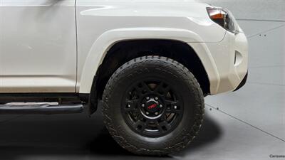 2019 Toyota 4Runner SR5   - Photo 34 - Mesa, AZ 85201