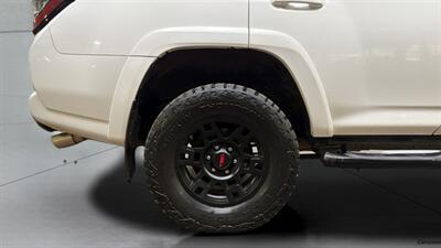 2019 Toyota 4Runner SR5   - Photo 35 - Mesa, AZ 85201