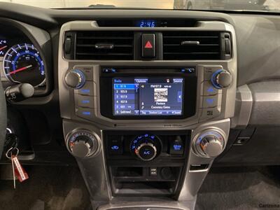 2016 Toyota 4Runner SR5   - Photo 13 - Mesa, AZ 85201