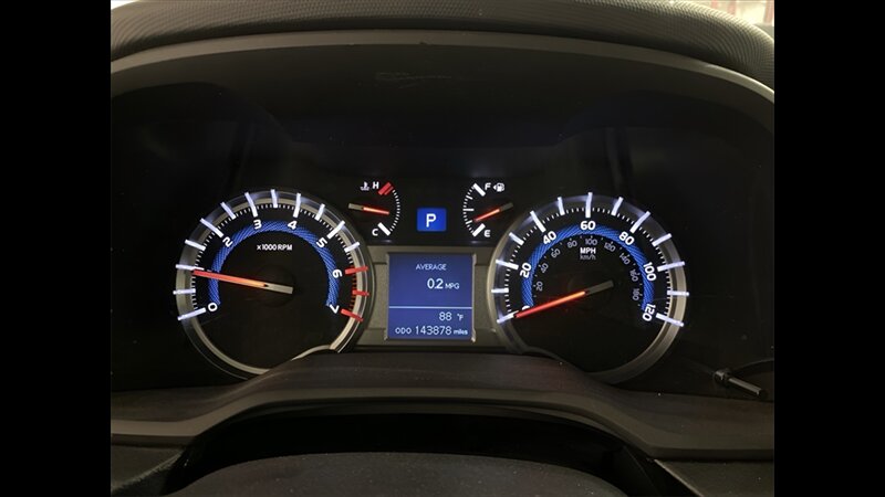 2016 Toyota 4Runner SR5 - Photo 12 - Mesa, AZ 85201