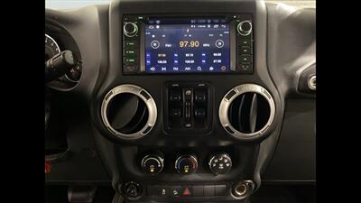 2015 Jeep Wrangler Unlimited Unlimited Freedom Edition   - Photo 13 - Mesa, AZ 85201