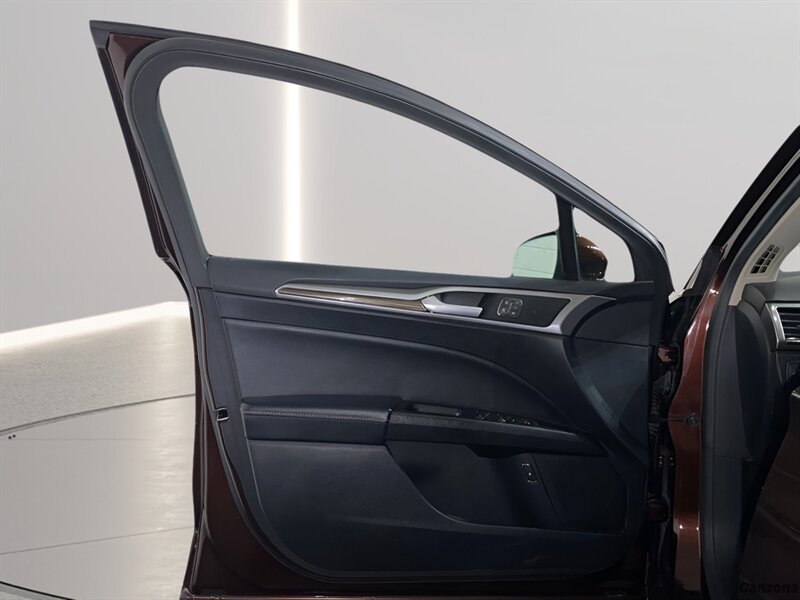 2019 Ford Fusion Hybrid SEL - Photo 9 - Mesa, AZ 85201