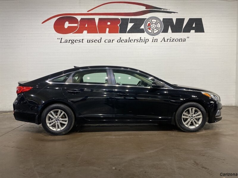 2015 Hyundai SONATA SE - Photo 1 - Mesa, AZ 85201