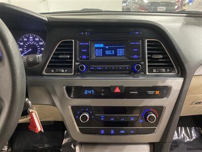 2015 Hyundai SONATA SE   - Photo 11 - Mesa, AZ 85201