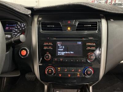 2015 Nissan Altima 2.5 S   - Photo 13 - Mesa, AZ 85201