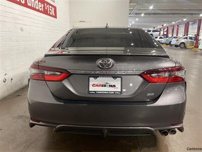 2021 Toyota Camry SE   - Photo 3 - Mesa, AZ 85201