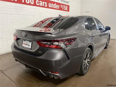 2021 Toyota Camry SE   - Photo 2 - Mesa, AZ 85201