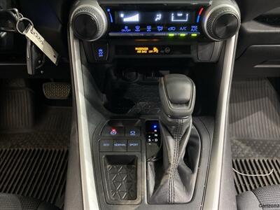 2019 Toyota RAV4 LE   - Photo 14 - Mesa, AZ 85201