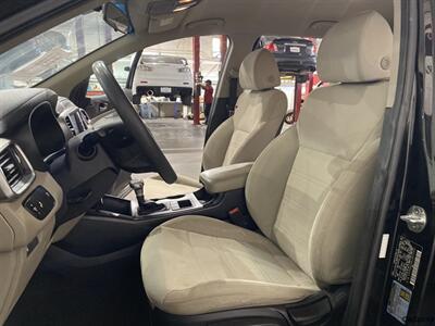 2020 Kia Sorento LX - Photo 9 - Mesa, AZ 85201