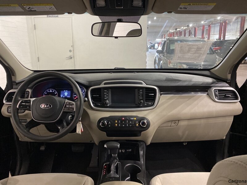 2020 Kia Sorento LX - Photo 12 - Mesa, AZ 85201
