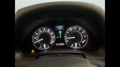 2010 Lexus IS 350C   - Photo 19 - Mesa, AZ 85201