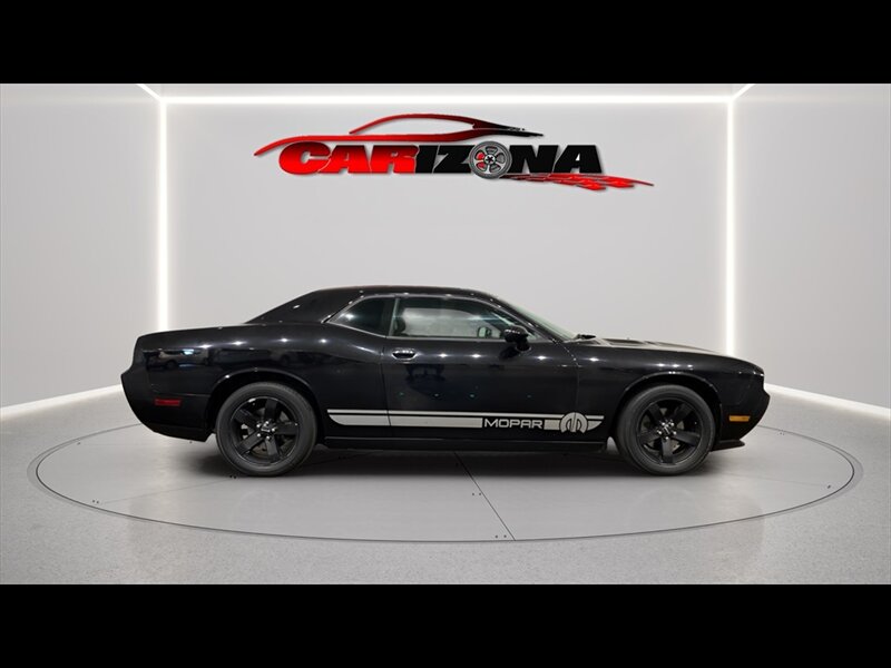 2011 Dodge Challenger SE's photo