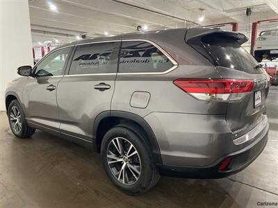 2017 Toyota Highlander LE   - Photo 6 - Mesa, AZ 85201