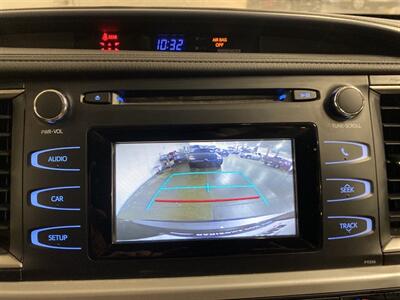 2017 Toyota Highlander LE   - Photo 16 - Mesa, AZ 85201