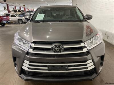 2017 Toyota Highlander LE   - Photo 8 - Mesa, AZ 85201