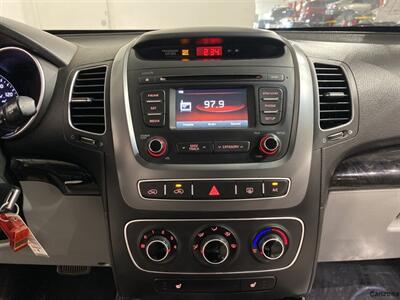 2015 Kia Sorento LX   - Photo 14 - Mesa, AZ 85201