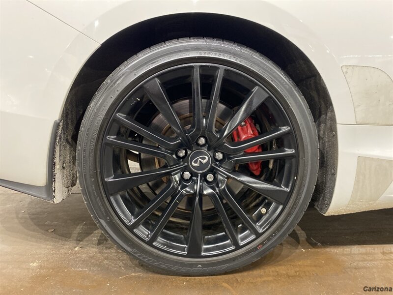 2017 INFINITI Q60 Red Sport 400 - Photo 19 - Mesa, AZ 85201