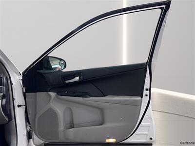 2014 Toyota Camry LE - Photo 12 - Mesa, AZ 85201