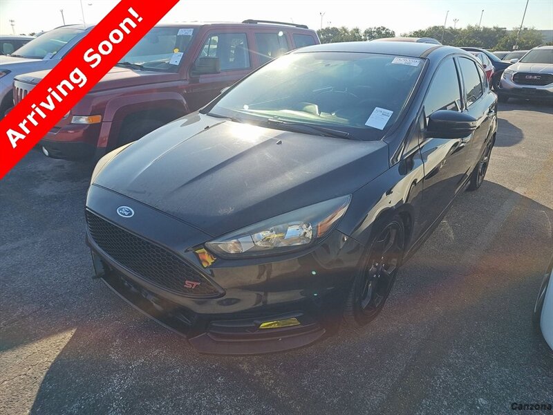 2015 Ford Focus ST - Photo 1 - Mesa, AZ 85201