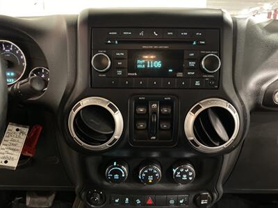 2012 Jeep Wrangler Sahara   - Photo 11 - Mesa, AZ 85201