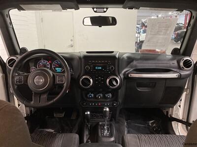 2012 Jeep Wrangler Sahara   - Photo 10 - Mesa, AZ 85201