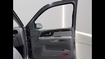 2005 GMC Envoy SLT   - Photo 12 - Mesa, AZ 85201