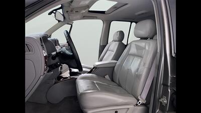 2005 GMC Envoy SLT   - Photo 10 - Mesa, AZ 85201