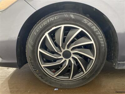 2022 Honda Civic LX   - Photo 18 - Mesa, AZ 85201