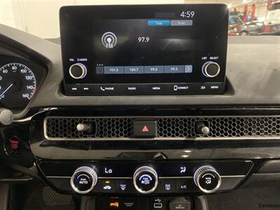 2022 Honda Civic LX   - Photo 14 - Mesa, AZ 85201