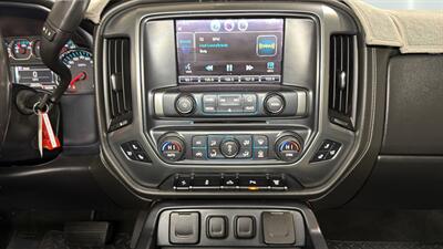 2015 Chevrolet Silverado 2500 LTZ   - Photo 14 - Mesa, AZ 85201