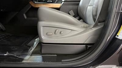 2015 Chevrolet Silverado 2500 LTZ   - Photo 18 - Mesa, AZ 85201