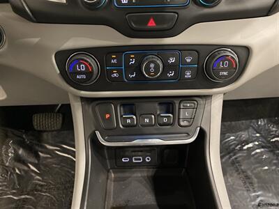 2020 GMC Terrain SLT   - Photo 14 - Mesa, AZ 85201
