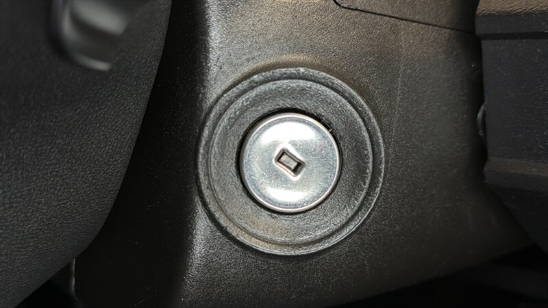 2015 Chevrolet Camaro 2LS - Photo 24 - Mesa, AZ 85201