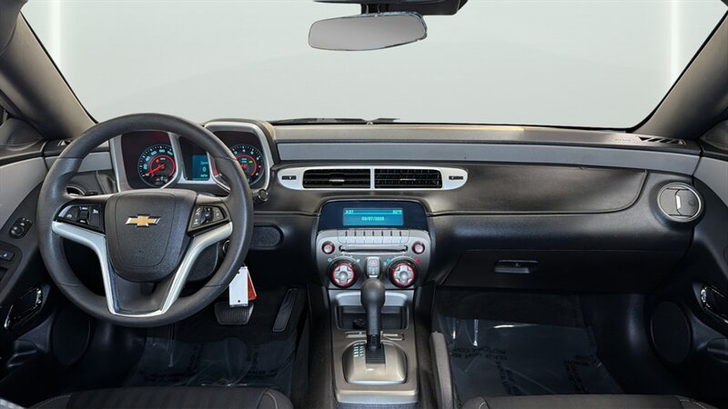 2015 Chevrolet Camaro 2LS - Photo 14 - Mesa, AZ 85201