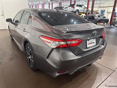 2019 Toyota Camry LE   - Photo 4 - Mesa, AZ 85201