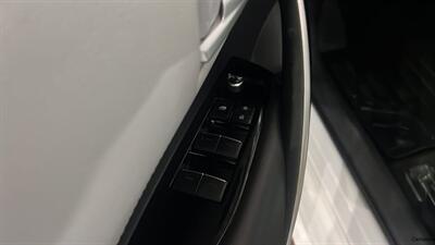 2019 Toyota Corolla Hatchback SE   - Photo 19 - Mesa, AZ 85201