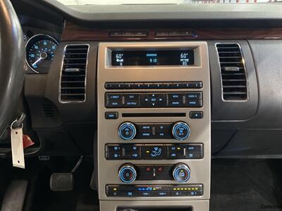 2010 Ford Flex SEL   - Photo 13 - Mesa, AZ 85201