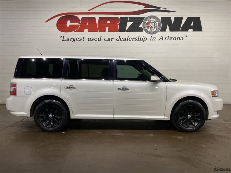2010 Ford Flex SEL - Photo 1 - Mesa, AZ 85201