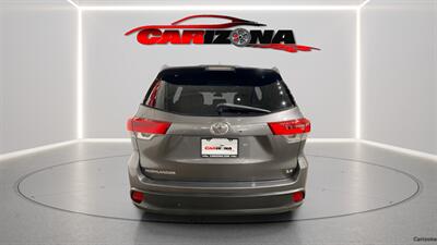 2017 Toyota Highlander LE Plus   - Photo 4 - Mesa, AZ 85201