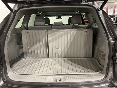 2017 Toyota Highlander LE Plus - Photo 16 - Mesa, AZ 85201
