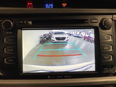 2017 Toyota Highlander XLE   - Photo 16 - Mesa, AZ 85201