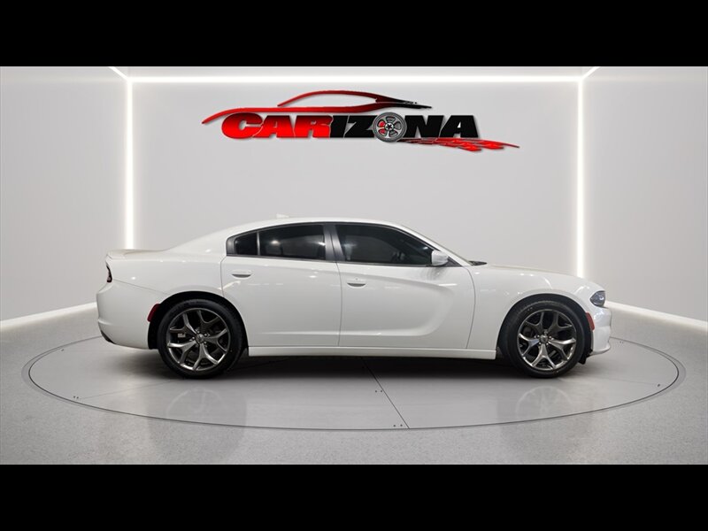 2017 Dodge Charger SXT