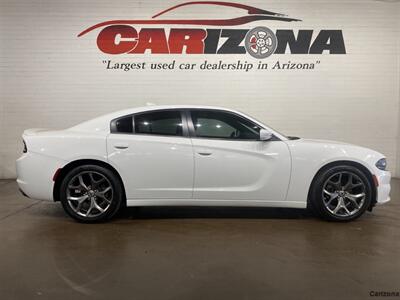 2017 Dodge Charger SXT Sedan