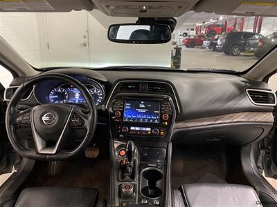 2018 Nissan Maxima Platinum   - Photo 11 - Mesa, AZ 85201