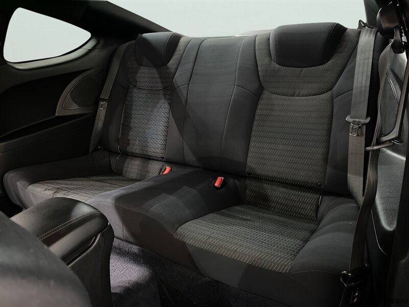 2015 Hyundai Genesis Coupe 3.8 - Photo 10 - Mesa, AZ 85201