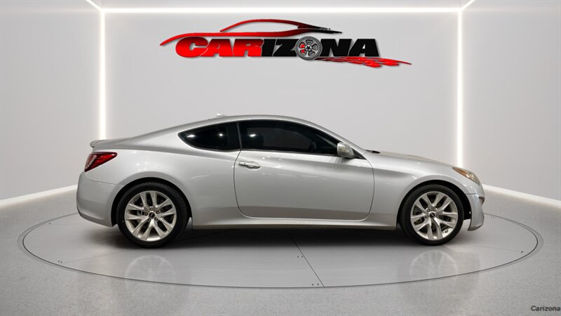 2015 Hyundai Genesis Coupe Base's photo