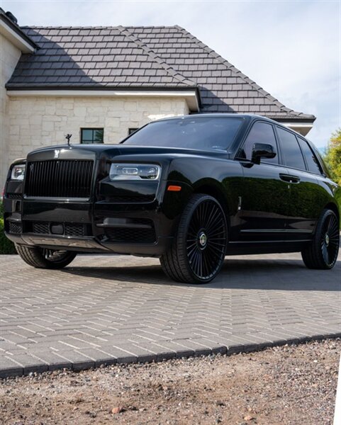 2022 Rolls-Royce Black Badge Cullinan  