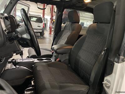 2012 Jeep Wrangler Rubicon   - Photo 9 - Mesa, AZ 85201